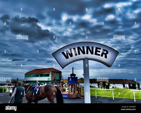 winning post racing.